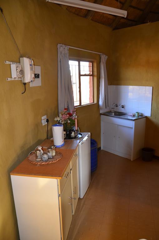 Bama Lodge Rietfontein Екстериор снимка